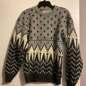 Amana Men’s Crewneck Sweater